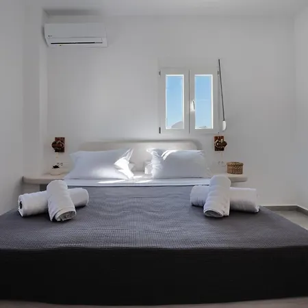 Feriehus Grand Village Imerovigli (Santorini)