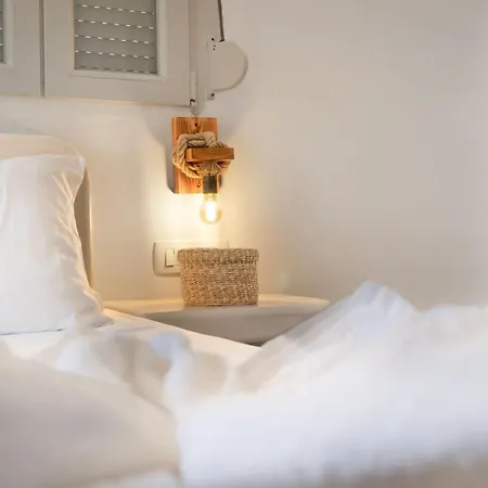 Saint John Luxury Imerovigli (Santorini)