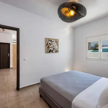 Saint John Luxury Imerovigli (Santorini)